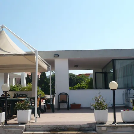 Готель Ambrosio La Corte 3*