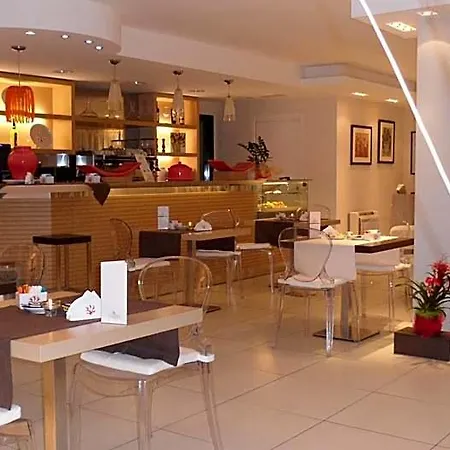 La Corte فندق أولبيا