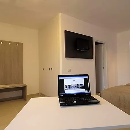 Готель La Corte 4*