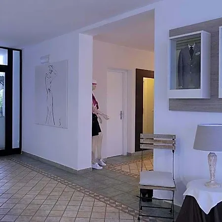 La Corte מלון אולביה
