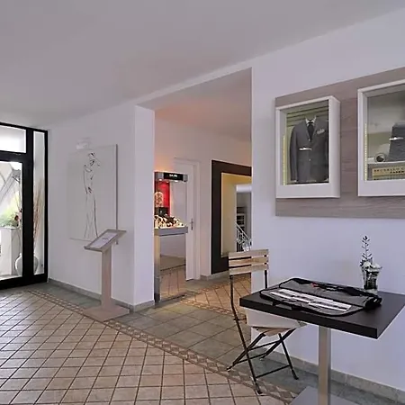 Готель La Corte 4*